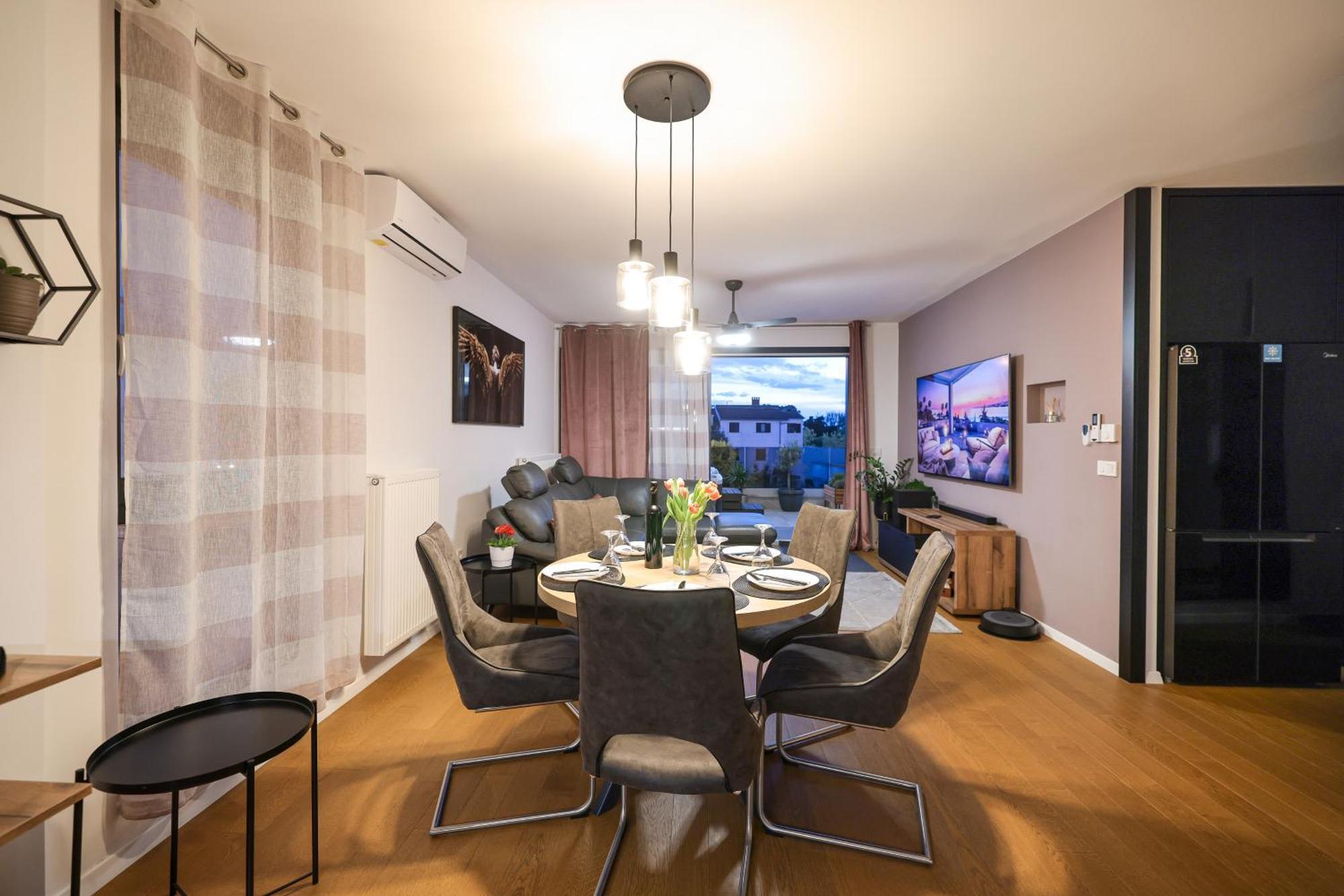 Luma Luxury Apartment With Jacuzzi Zadar Exteriör bild
